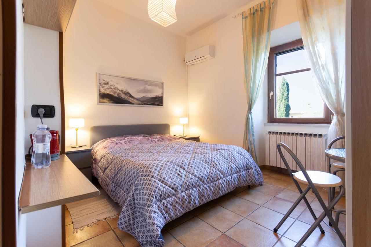 La Finestra Di Umberto Vicino Al Centro Con Parcheggio Privato Bed & Breakfast Viterbo Exterior photo